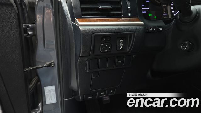 Lexus ES 2014 — photo 16