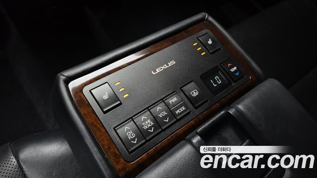 Lexus ES 2014 — photo 17