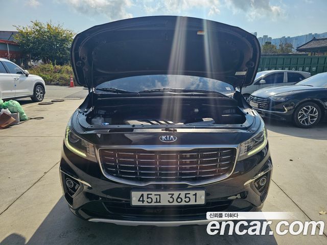 Kia Canival 2019 — photo 5