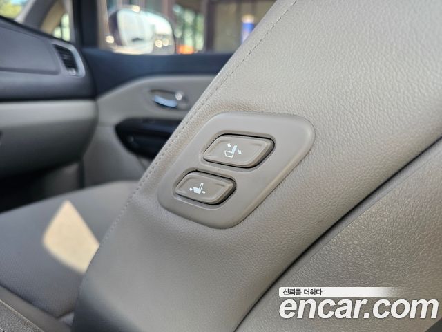 Kia Canival 2019 — photo 11