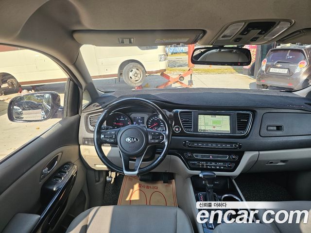 Kia Canival 2019 — photo 12