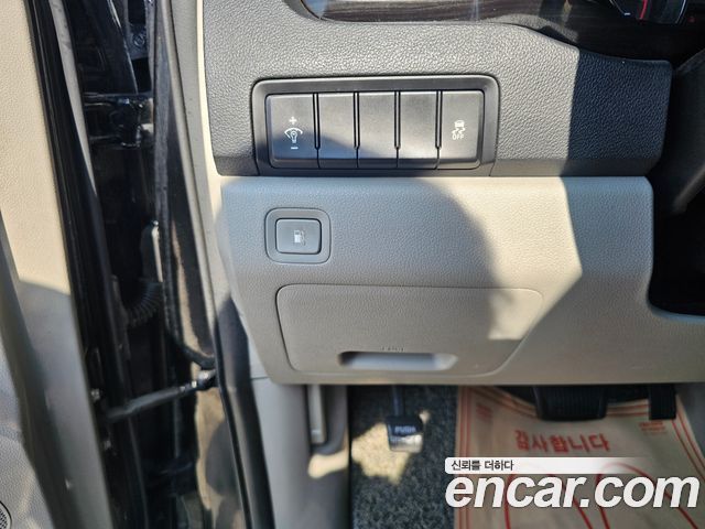 Kia Canival 2019 — photo 14
