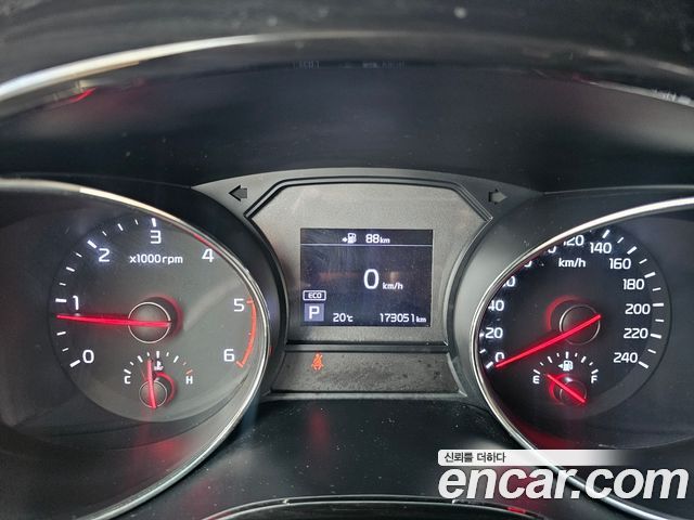 Kia Canival 2019 — photo 16