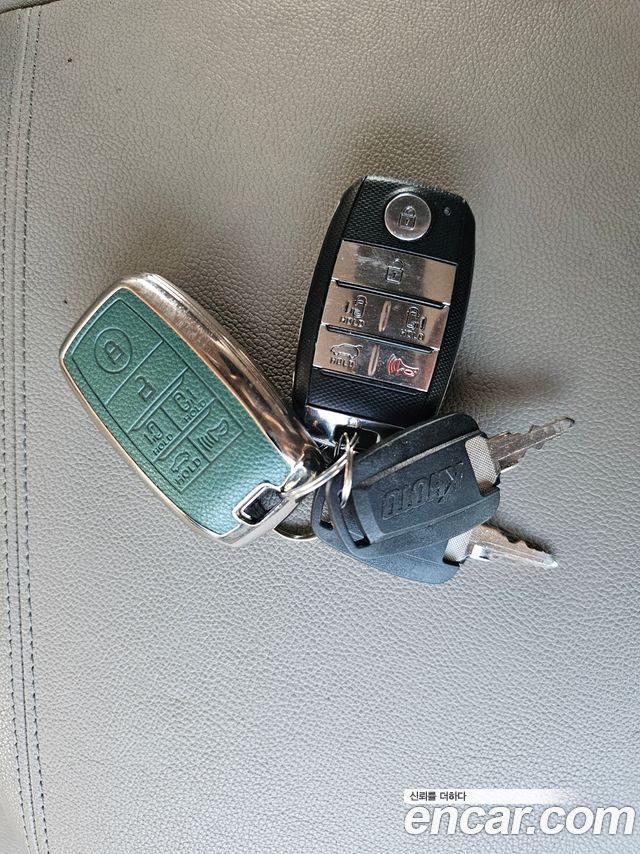 Kia Canival 2019 — photo 20