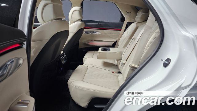 Genesis GV70 2025 — photo 18