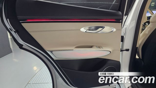 Genesis GV70 2025 — photo 15