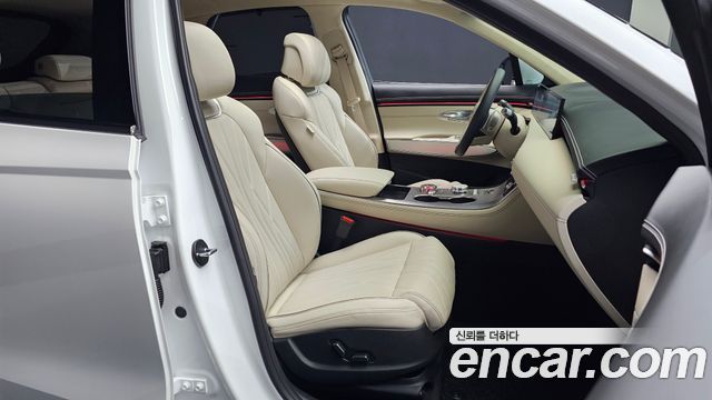 Genesis GV70 2025 — photo 16