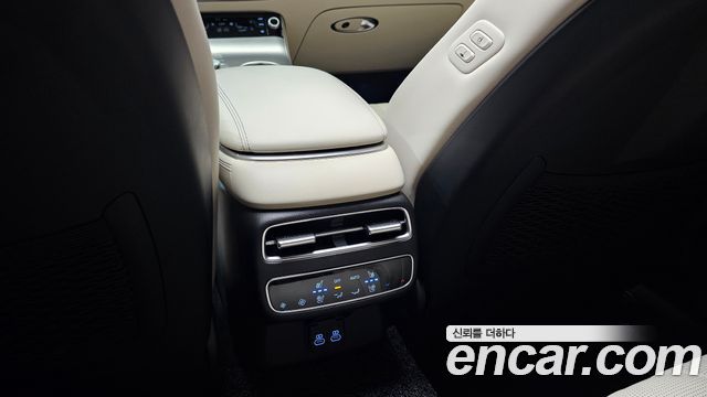 Genesis GV70 2025 — photo 29
