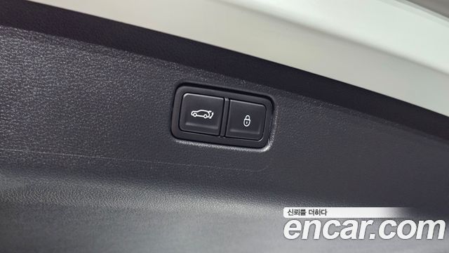 Genesis GV70 2025 — photo 30