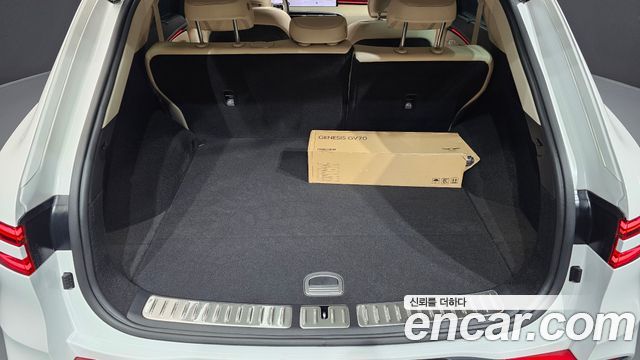 Genesis GV70 2025 — photo 31