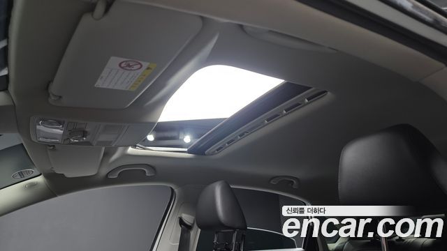 Volkswagen Passat 2018 — photo 16