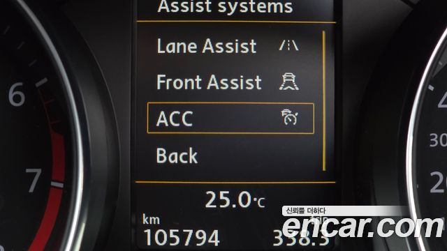 Volkswagen Passat 2018 — photo 18