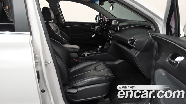 Hyundai Santafe 2019 — photo 11