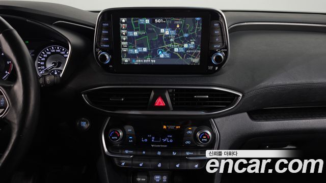 Hyundai Santafe 2019 — photo 14