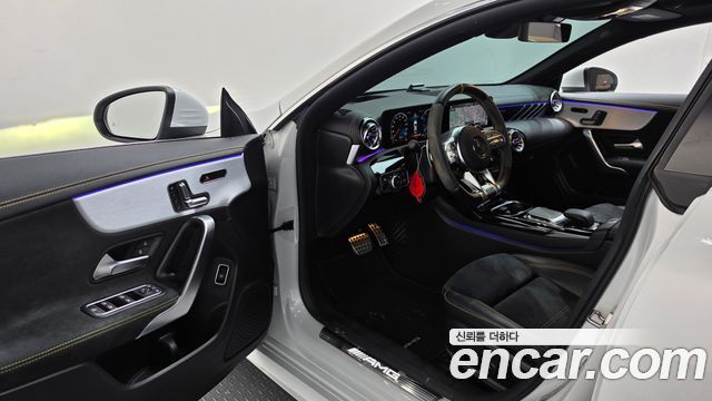 Mercedes-Benz CLA-Class 2021 — photo 13