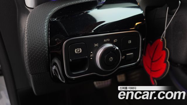 Mercedes-Benz CLA-Class 2021 — photo 21