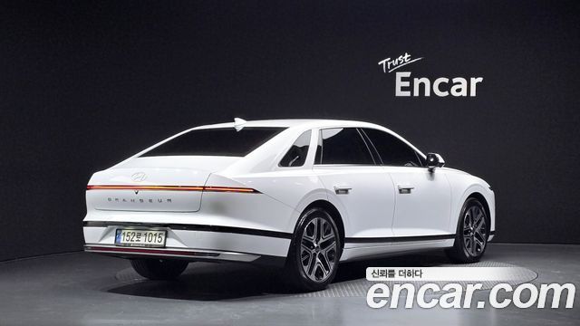 Hyundai Grandeur 2023 — photo 2