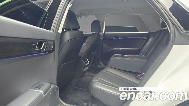 Hyundai Grandeur 2023 — photo 18