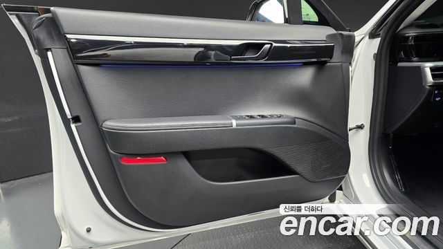 Hyundai Grandeur 2023 — photo 14