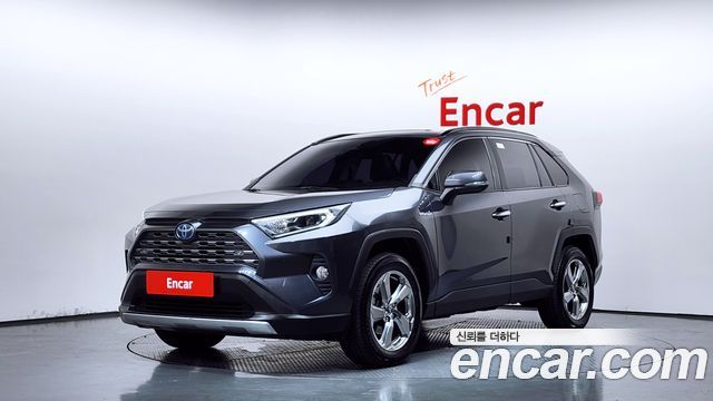 Toyota RAV4 2021 — photo 1