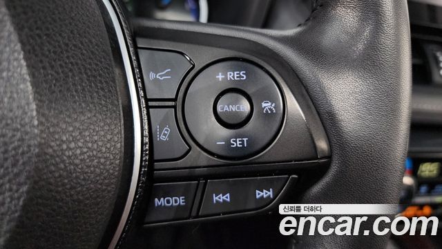 Toyota RAV4 2021 — photo 22