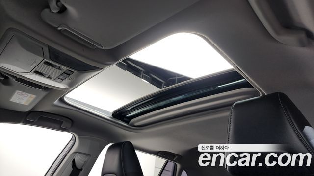 Toyota RAV4 2021 — photo 23