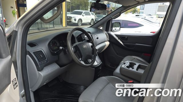 Hyundai Starex 2012 — photo 7