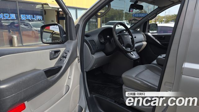 Hyundai Starex 2012 — photo 10