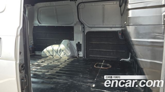 Hyundai Starex 2012 — photo 11