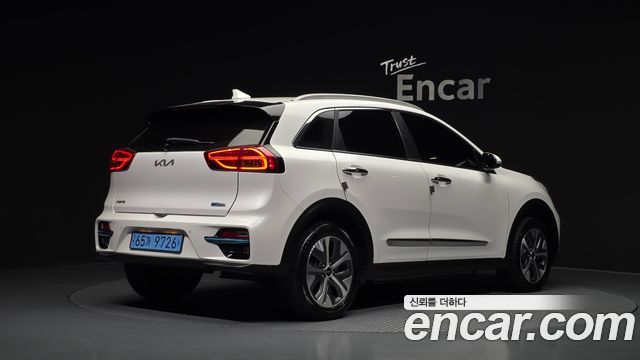 Kia Niro 2022 — photo 2
