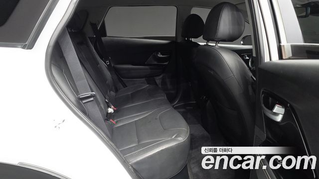 Kia Niro 2022 — photo 12