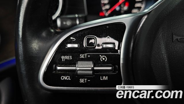 Mercedes-Benz E-Class 2019 — photo 22