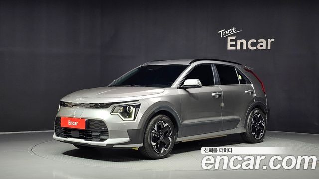Kia Niro 2024 — photo 1