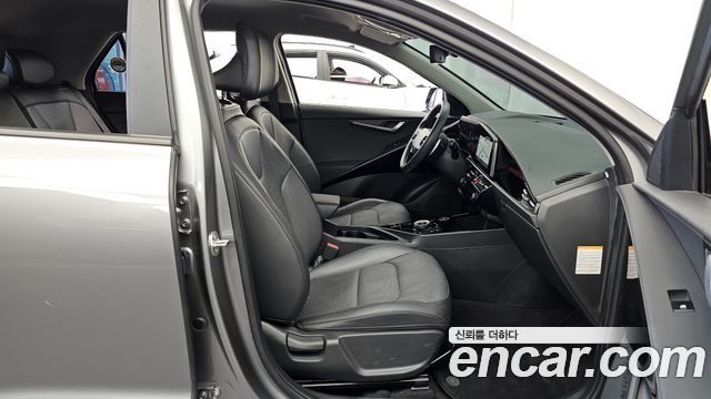 Kia Niro 2024 — photo 11
