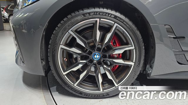 BMW i4 2024 — photo 5