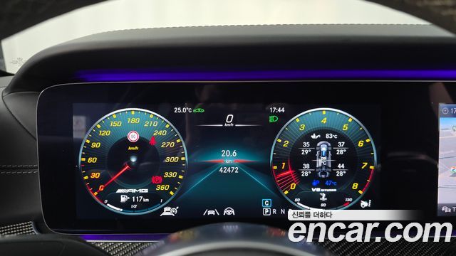 Mercedes-Benz AMG GT 2020 — photo 11