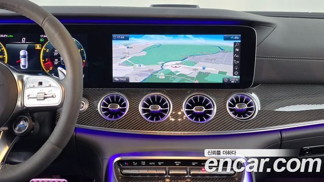 Mercedes-Benz AMG GT 2020 — photo 18