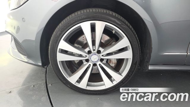 Mercedes-Benz CLS-Class 2016 — photo 5
