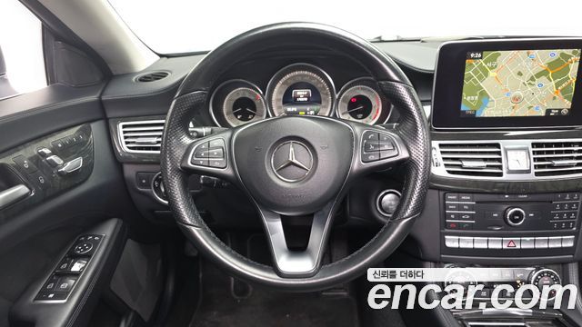 Mercedes-Benz CLS-Class 2016 — photo 13