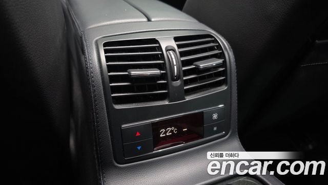 Mercedes-Benz CLS-Class 2016 — photo 17