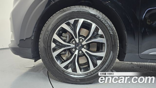Kia Canival 2021 — photo 5