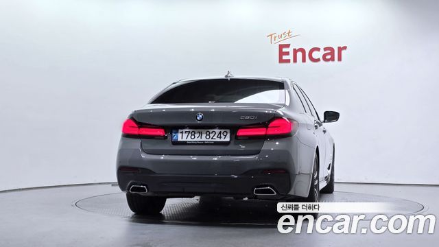 BMW 5-Series 2022 — photo 4