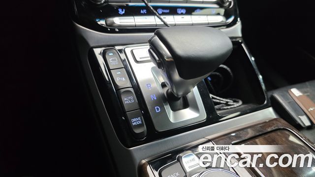Genesis EQ900 2016 — photo 9