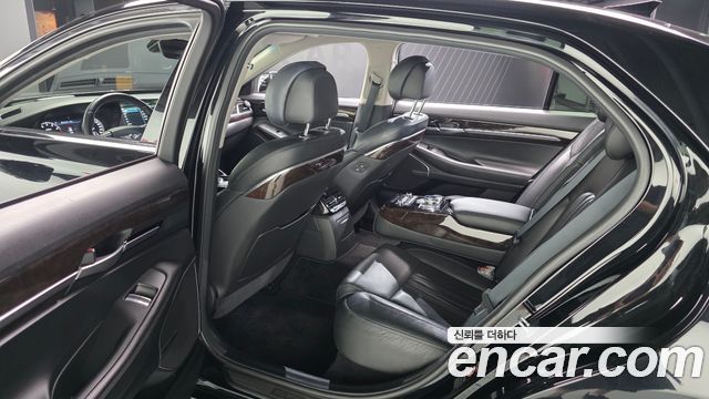Genesis EQ900 2016 — photo 12