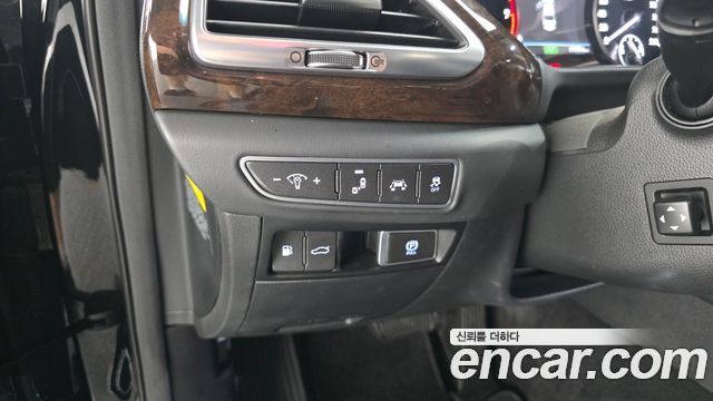 Genesis EQ900 2016 — photo 17