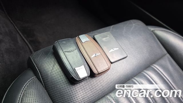 Genesis EQ900 2016 — photo 18