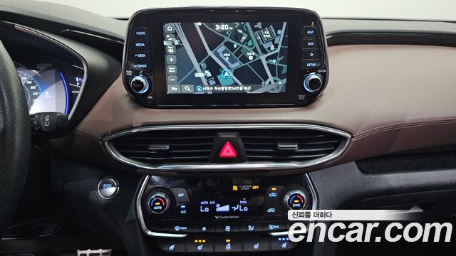 Hyundai Santafe 2020 — photo 14