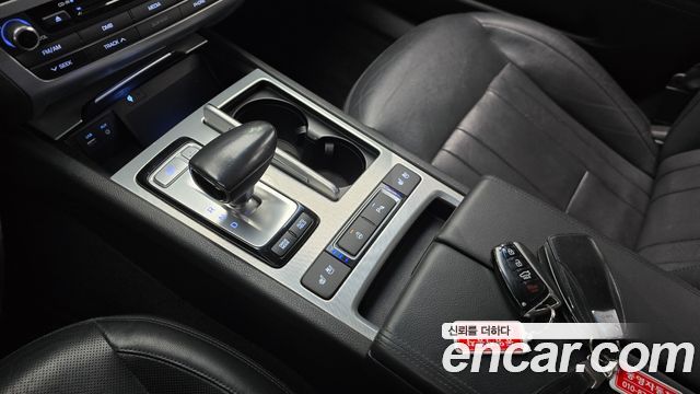 Genesis G80 2017 — photo 12