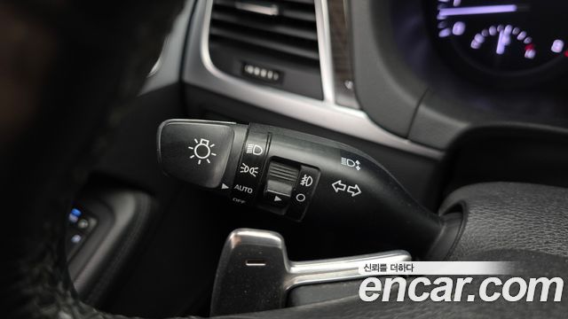 Genesis G80 2017 — photo 30