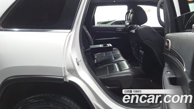 Jeep Cherokee 2017 — photo 11